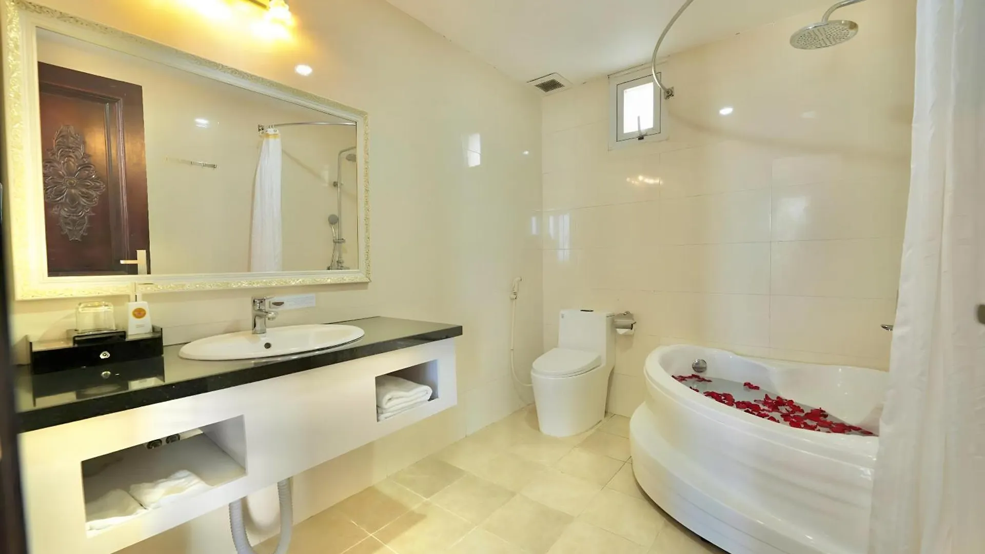 Tuyet Son Hotel Дананг