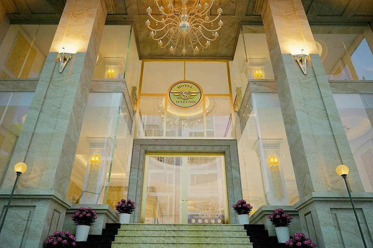 Tuyet Son Hotel Дананг 4*,